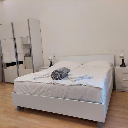 Ai Quattro Angeli Aparthotel ปราก ภายนอก รูปภาพ