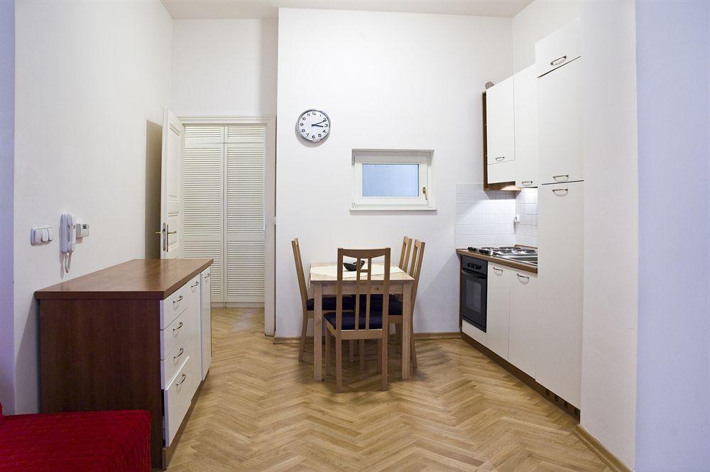 Ai Quattro Angeli Aparthotel ปราก ภายนอก รูปภาพ
