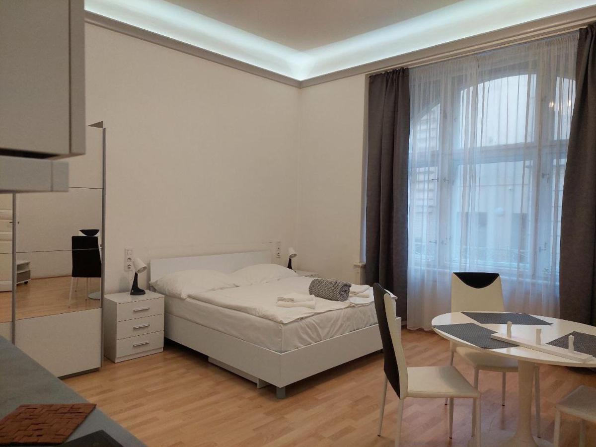 Ai Quattro Angeli Aparthotel ปราก ภายนอก รูปภาพ